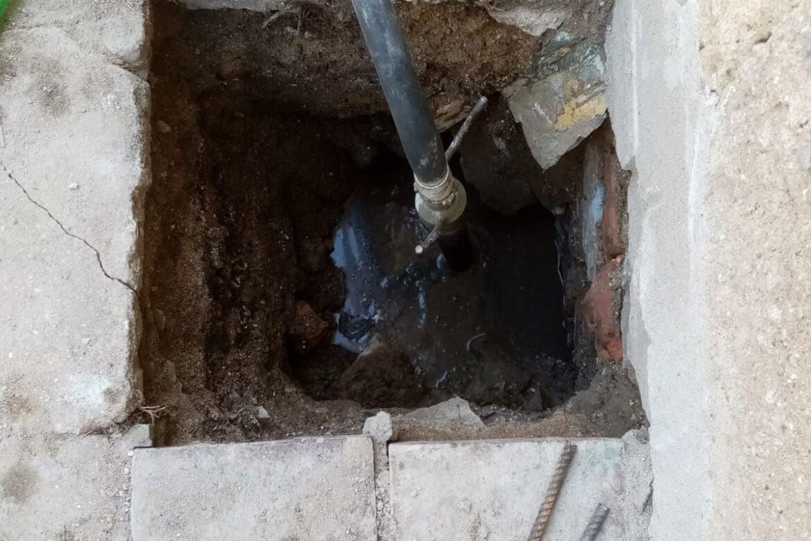 Kralupy nad Vltavou: Dodatečné zesílení základů rodinného domu
